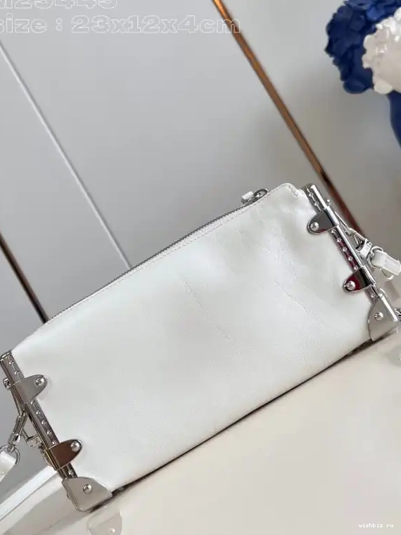 WIS Louis Slim Vuitton Trunk-23*12*4CM 0421